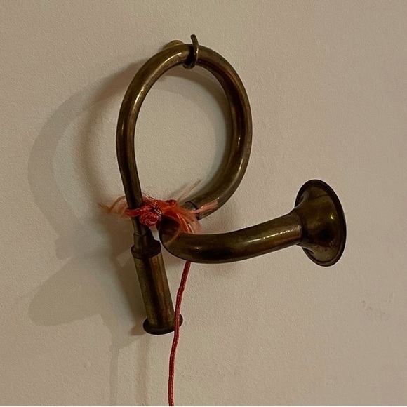 EUC Set Of 5 Brass Decorative French Horn various sizes of retro brass wall art - Picture 7 of 14